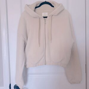 Offline by Aerie Women’s Zip-Up Sherpa Medium Hoodie